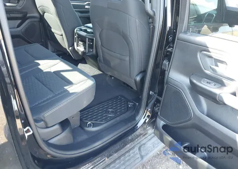 2025 Ram 1500 Big Horn 4X4 6'4 Box из США, поврежденный, VIN 1C6SRFMP2SN658960